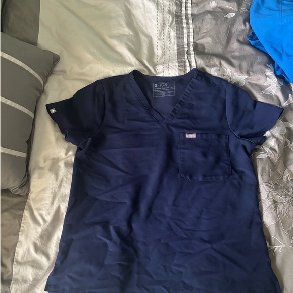Figs Blue Short Sleeve Tees / Catarina One Pocket scrub top - Picture 1 of 1